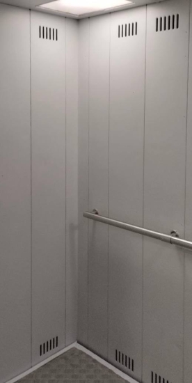 ул. Московская, д. 1, подъезды 1-4 — покрасили лифты